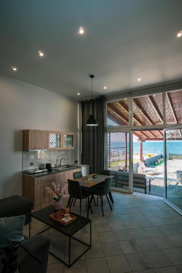 Seashell Luxury Apartment Νικήτη Εξωτερικό φωτογραφία
